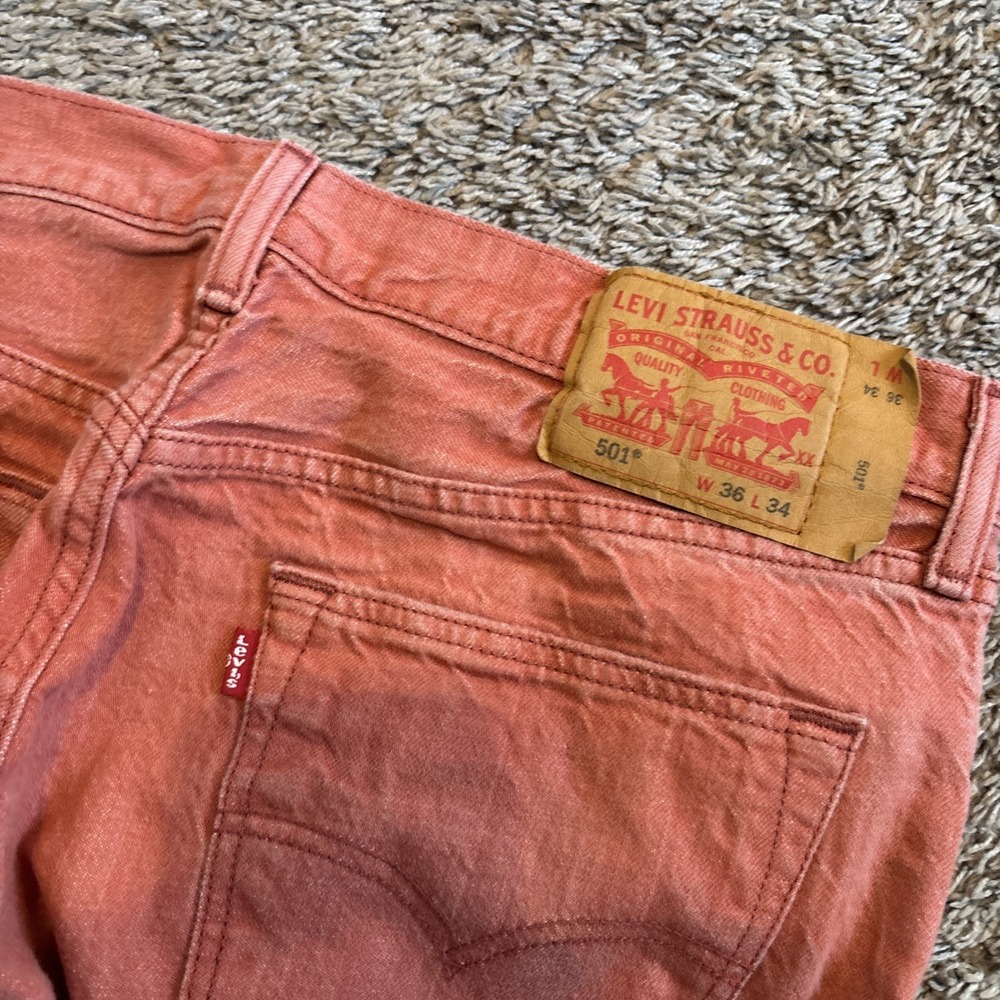 Levis 501 Original White Oak Cone Denim Jeans Mens 36x34 Coral Button Fly 34x32 - Picture 5 of 7